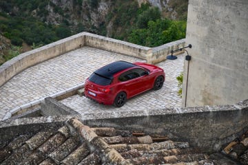 2025 alfa romeo stelvio tributo italiano