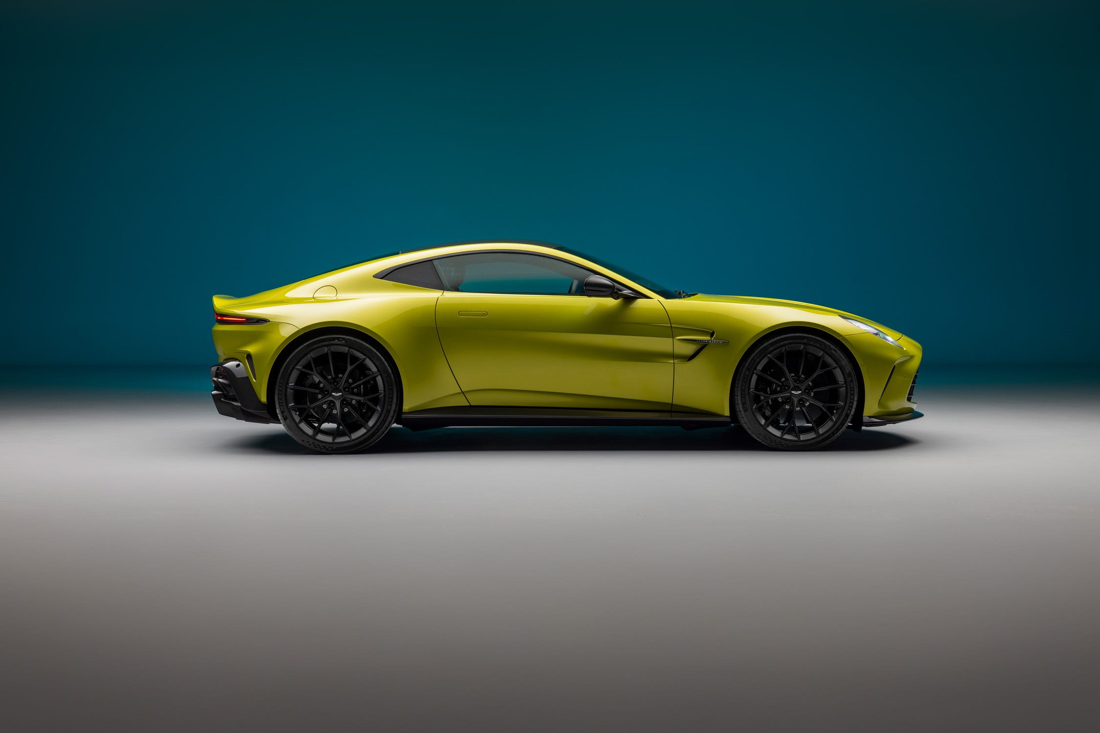 See Exterior Photos of the 2025 Aston Martin Vantage