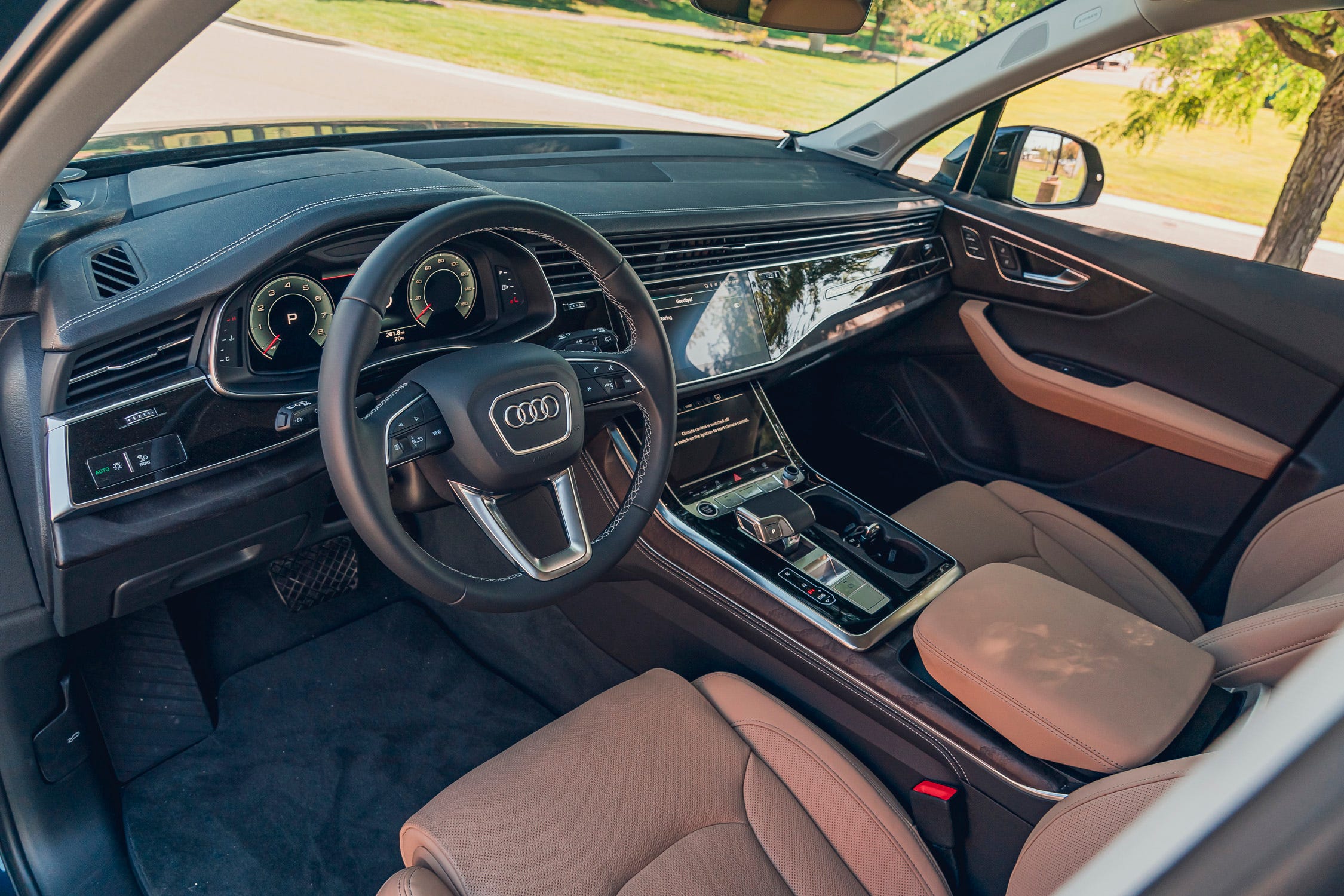 View Interior Photos of the 2025 Audi Q7 and SQ7