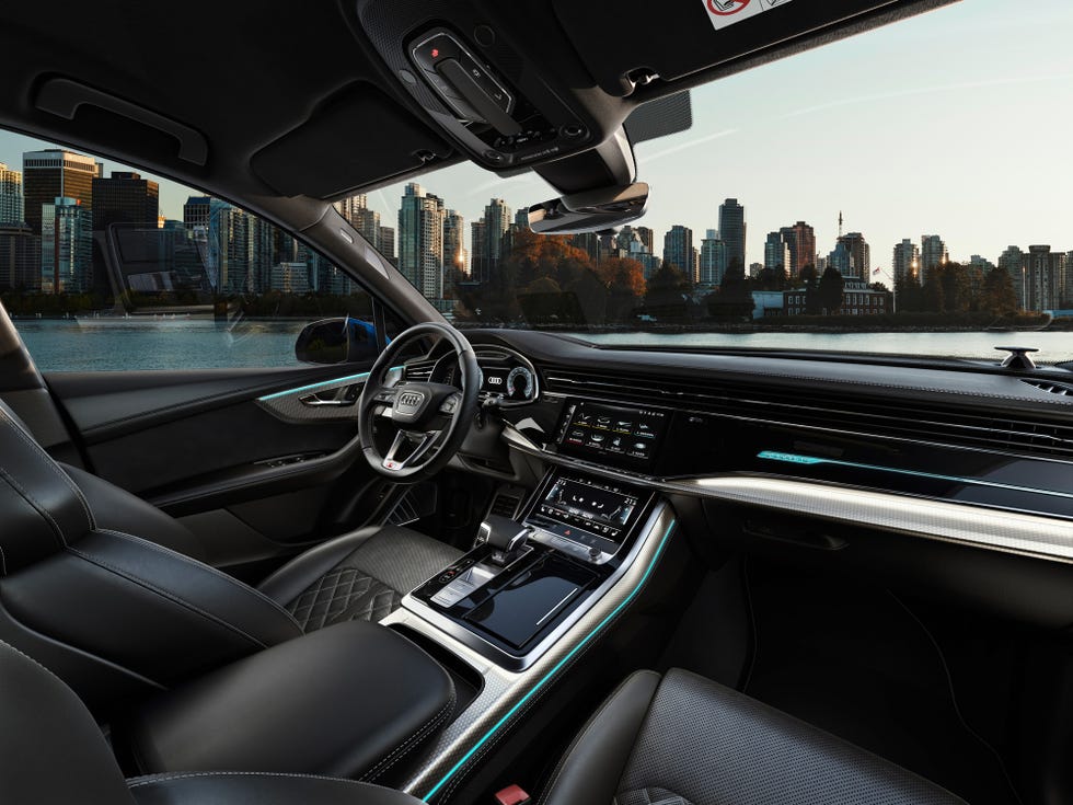 View Photos of the 2025 Audi Q7 View Photos of the 2025 Audi Q7