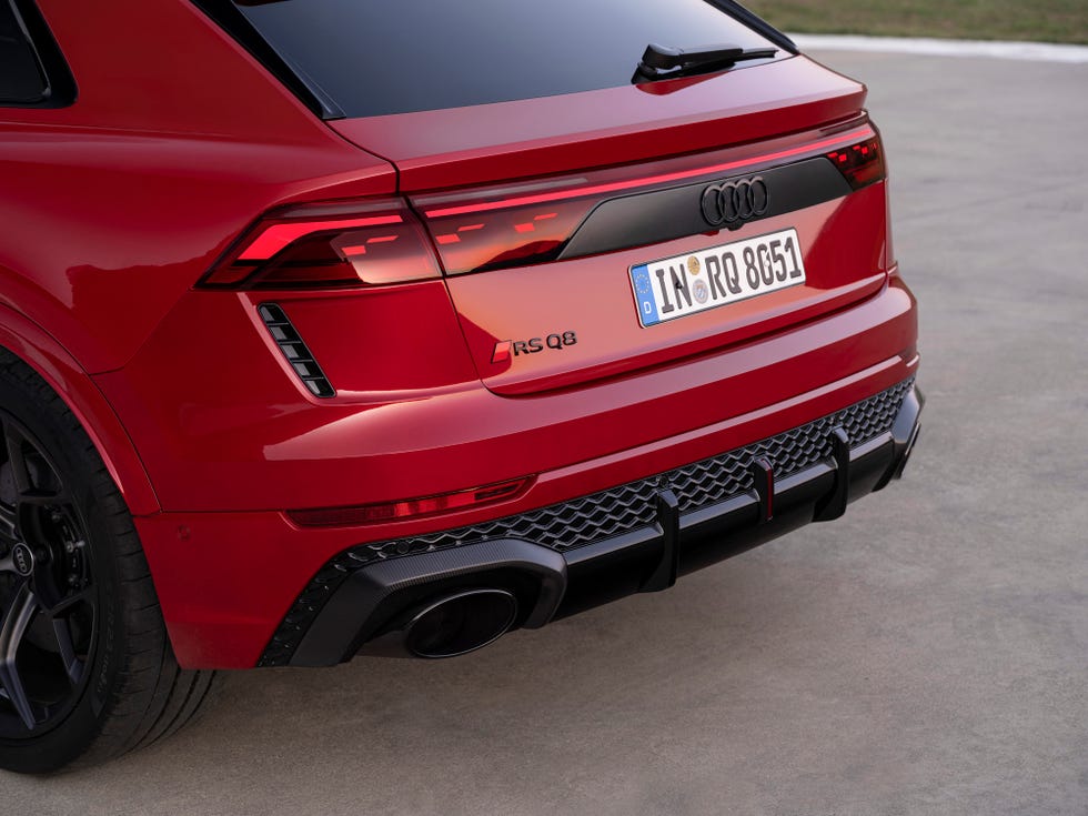 2025 audi rs q8