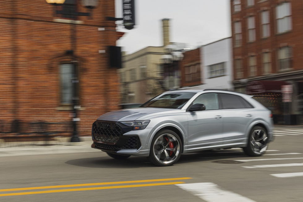 2025 audi rs q8 performance