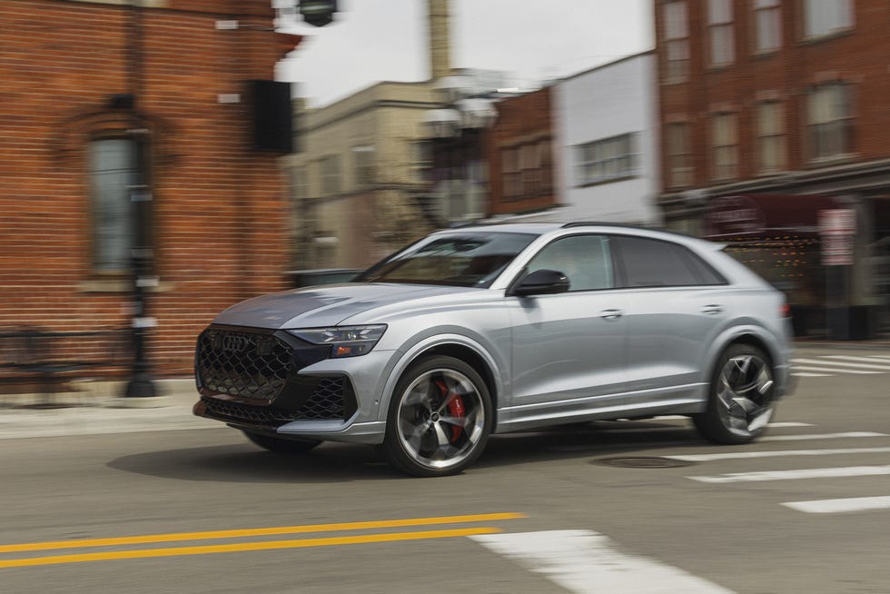 2025 audi rs q8 performance