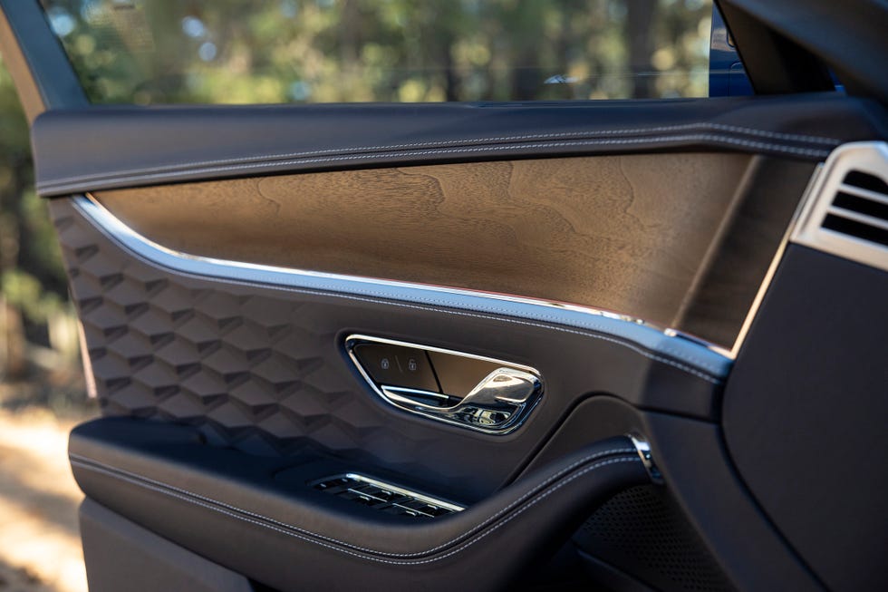 2025 bentley flying spur speed