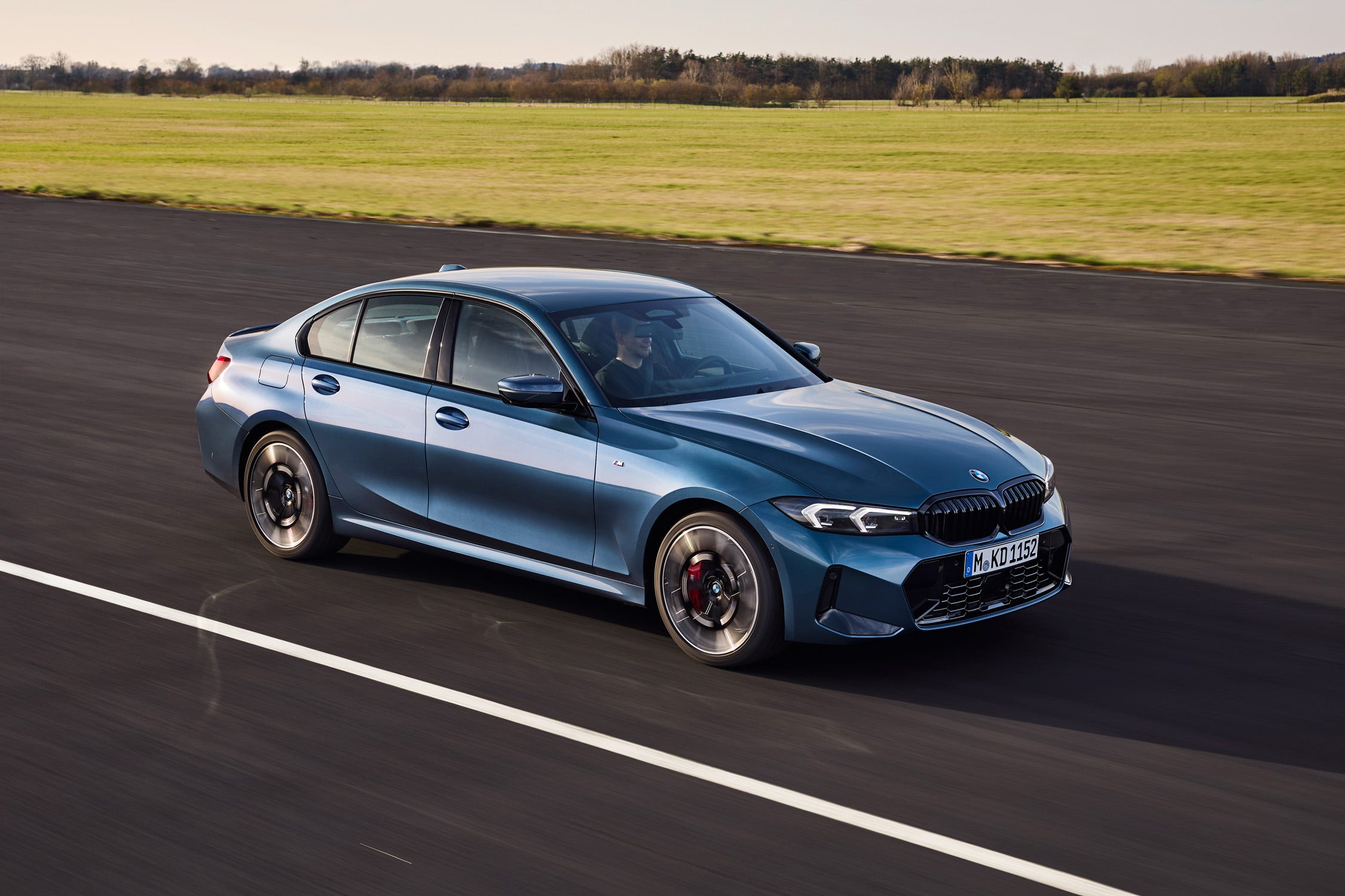 2025 BMW 3-Series M340i Sedan Features and Specs