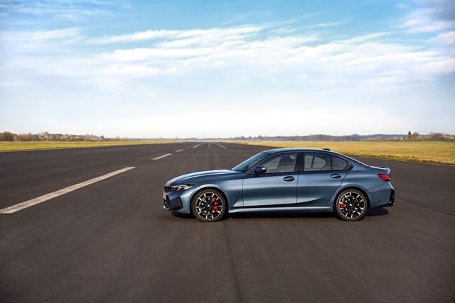 See Photos of the 2025 BMW 3-Series