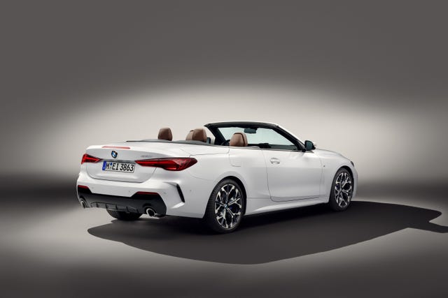 Cabrio BMW 4 белый матовый