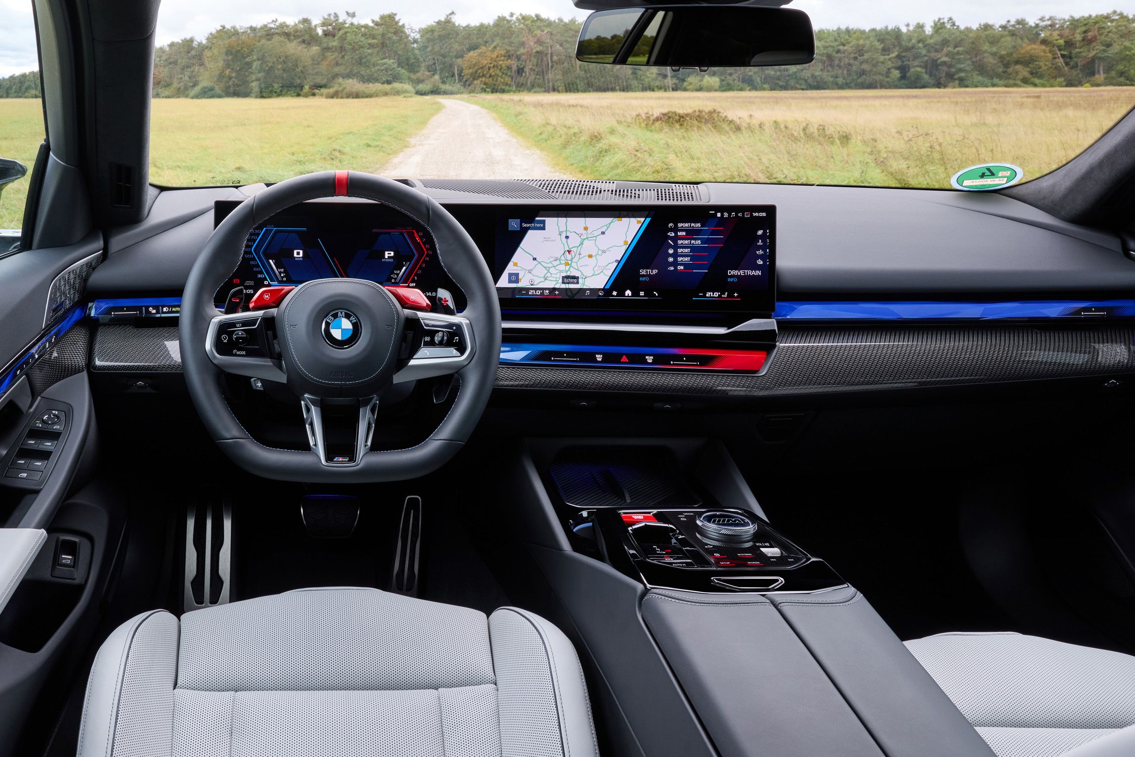 image of "View Interior Photos of the 2025 BMW M5 Touring"