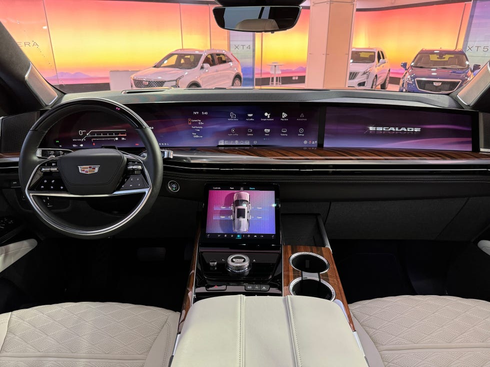 2025 cadillac escalade interior