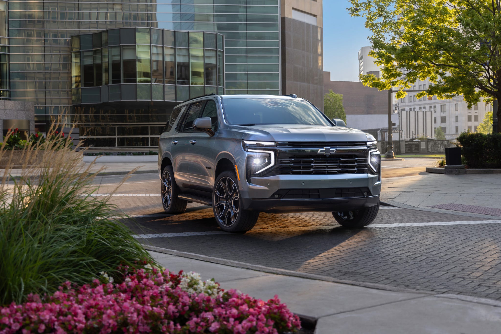 Full Hood  Kit | CHEVROLET TAHOE 2025