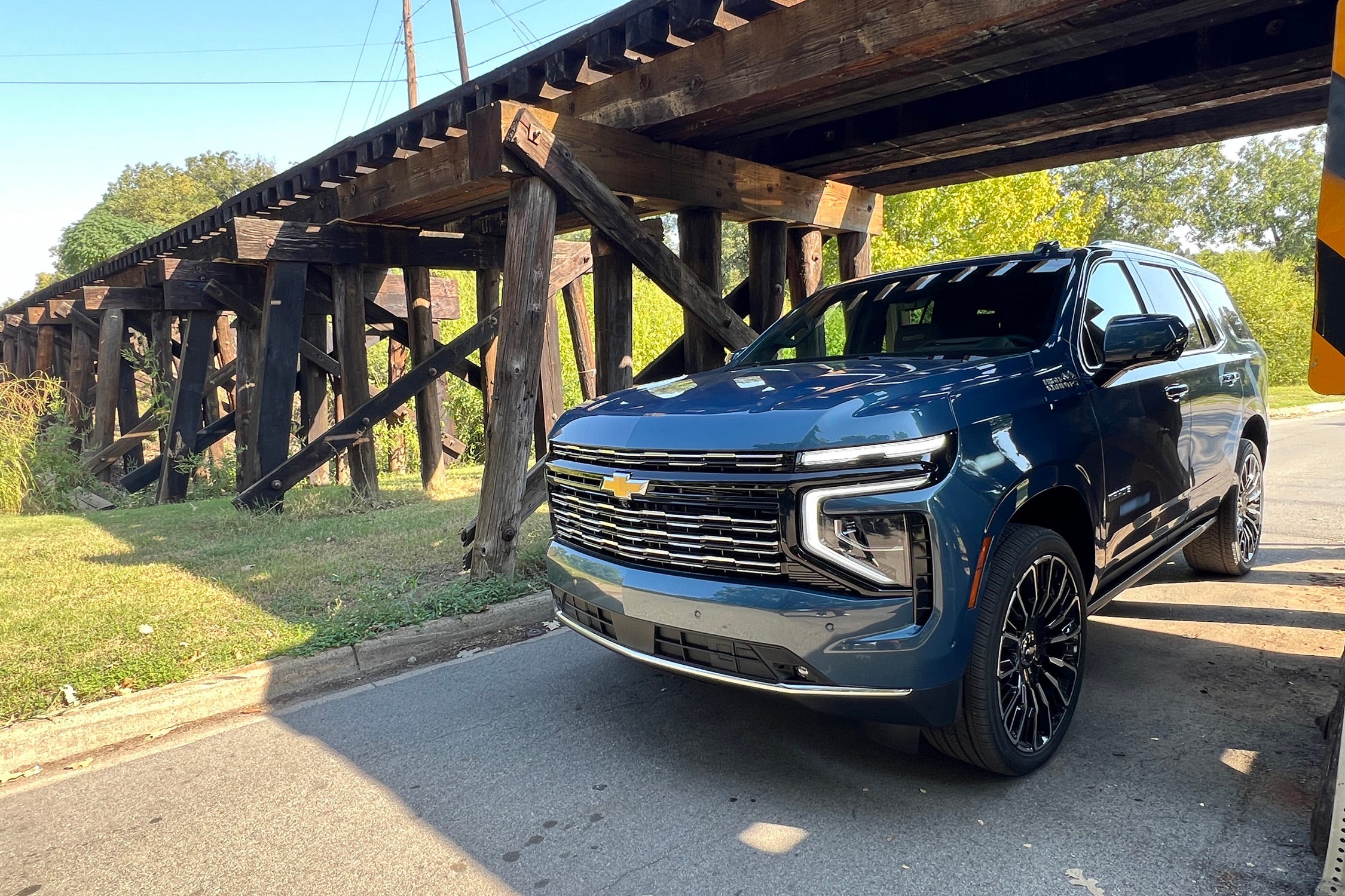 View Exterior Photos of the 2025 Chevrolet Tahoe