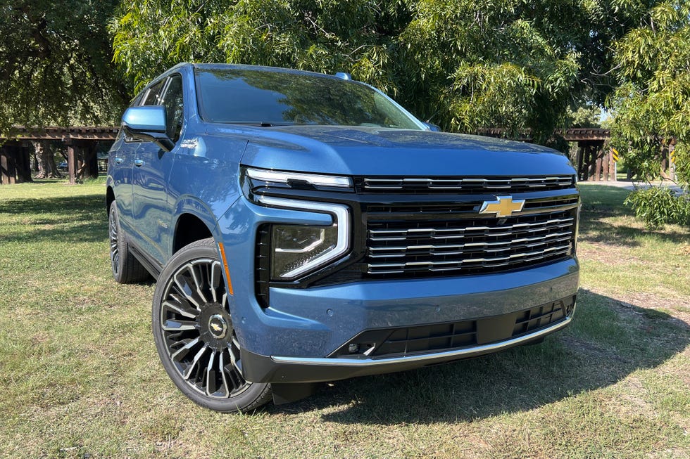 Grille Kit | CHEVROLET SUBURBAN 2025 Grille Kit | CHEVROLET SUBURBAN 2025