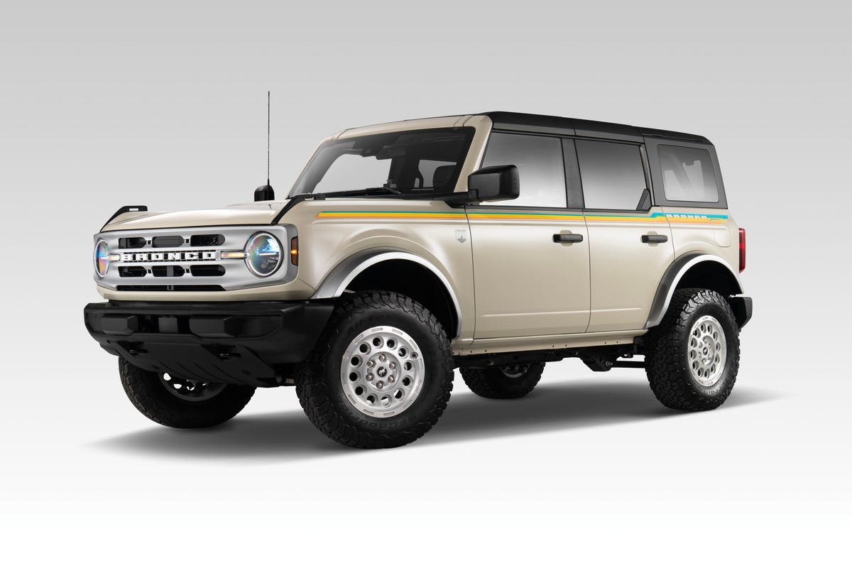 2025 Ford Bronco Is Ready to Hit the Beach with New Coastal Package