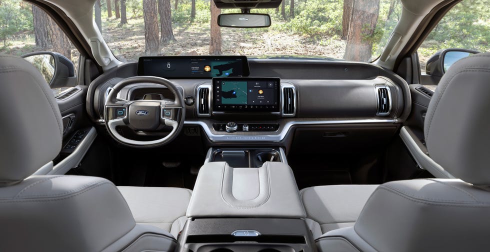 View Interior Photos of the 2025 Ford Expedition