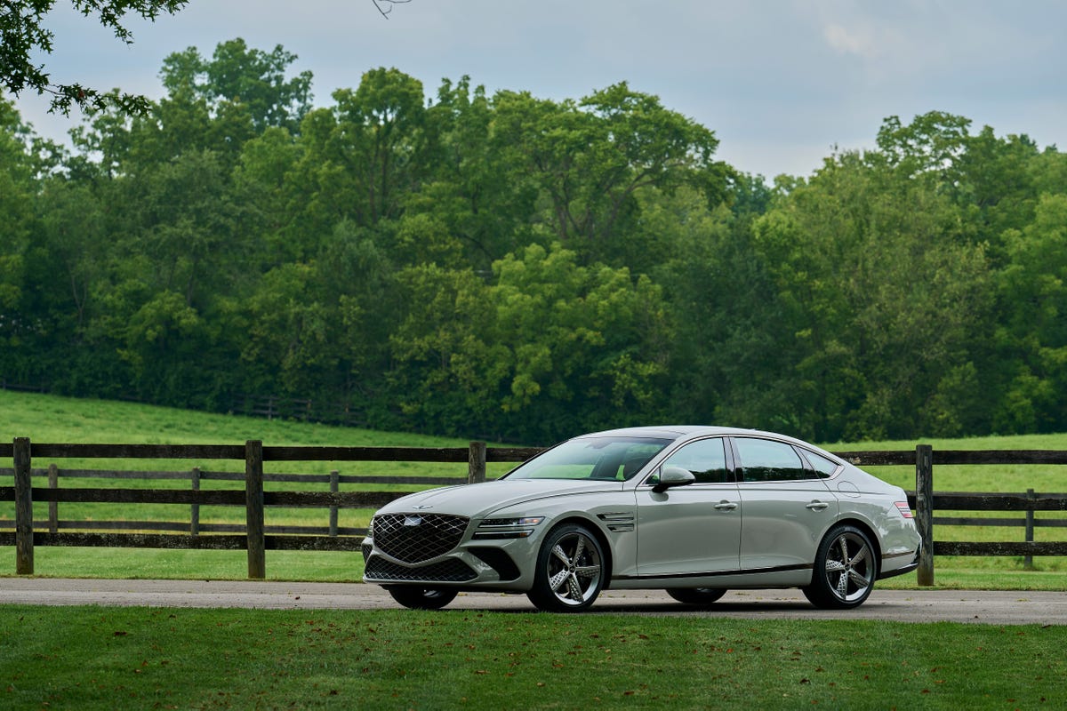 2025 Genesis G80 Updated with a Bigger Grille and a Huge Screen