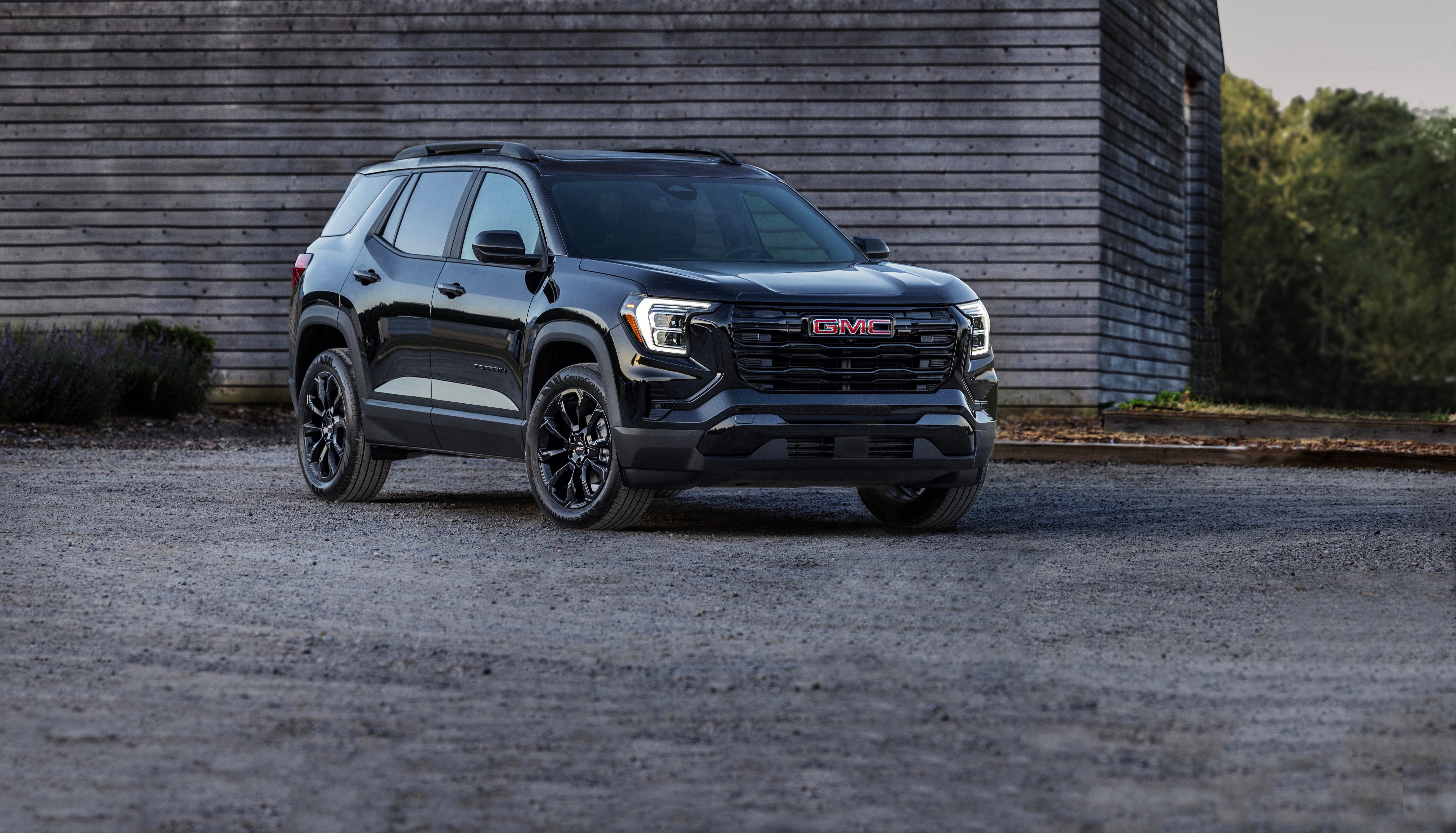 2025 GMC Terrain Reaches New Elevation—with a Huge Screen and CVT