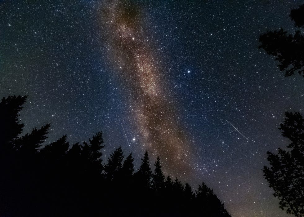 milky way core over kielder forest