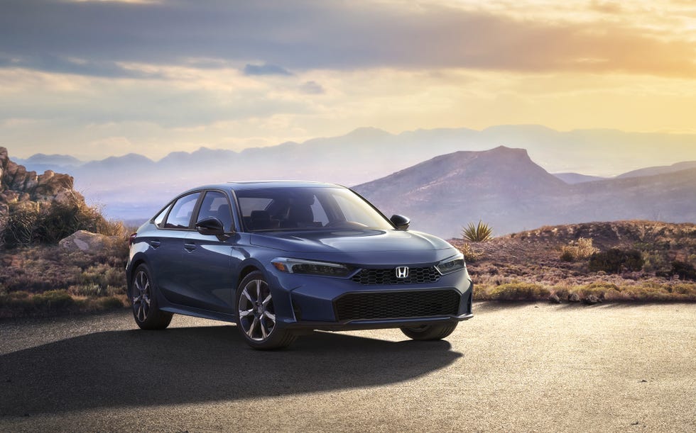 See Photos of the 2025 Honda Civic Hybrid