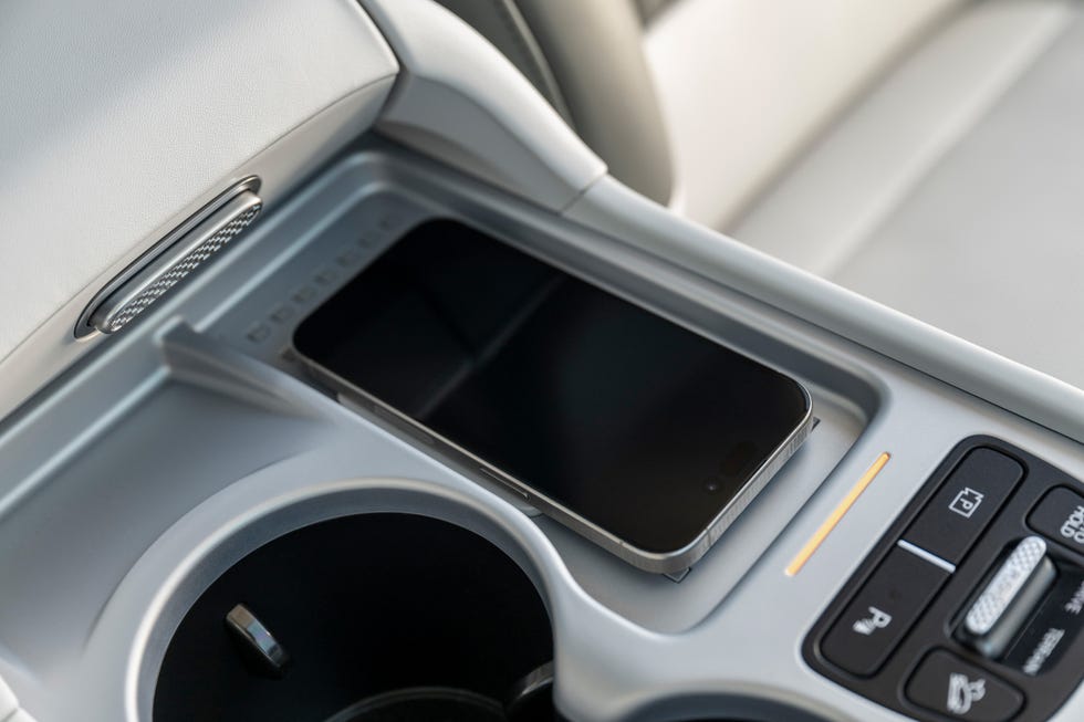 2025 hyundai ioniq 9 interior