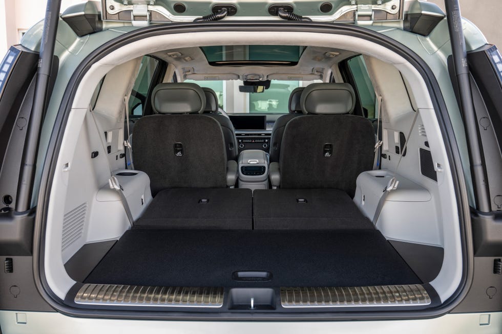 2025 hyundai ioniq 9 interior