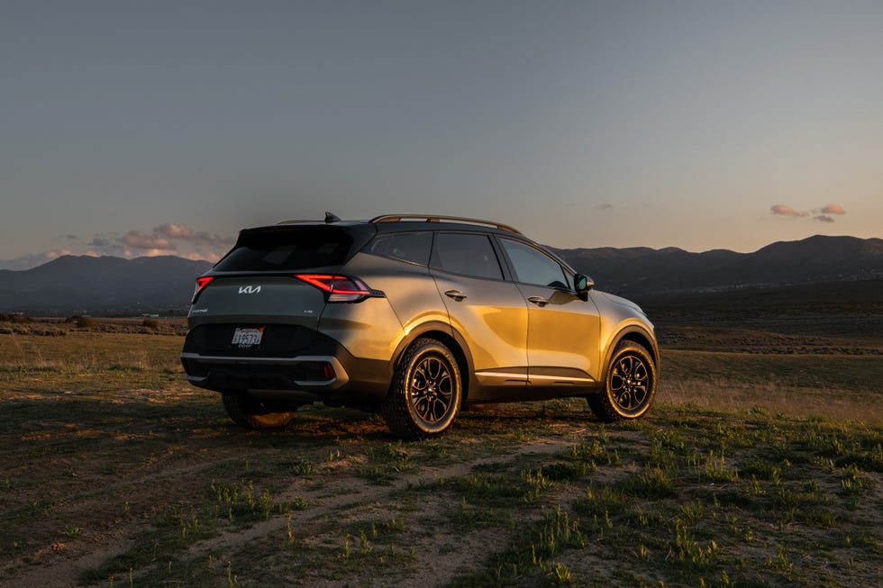 2025 Kia Sportage Review, Pricing, and Specs