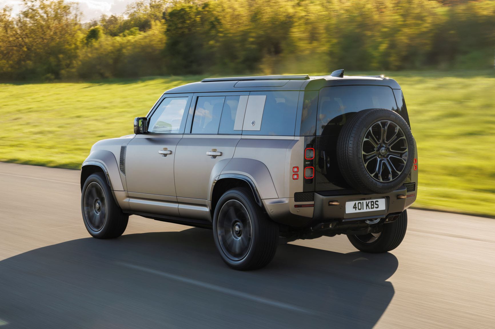 2025 Land Rover Defender OCTA Goes Harder, Better, Faster, Stronger