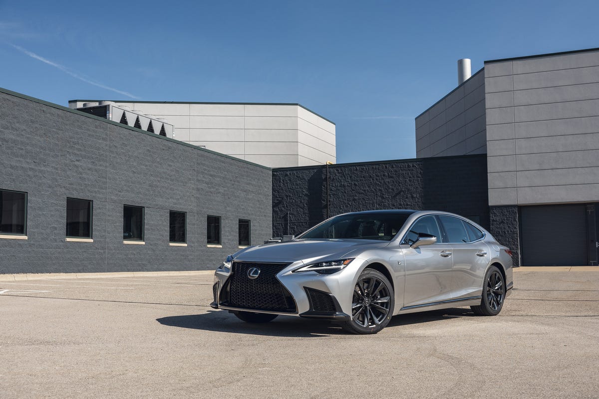 Trunk Lid Kit | LEXUS LS F SPORT 2021