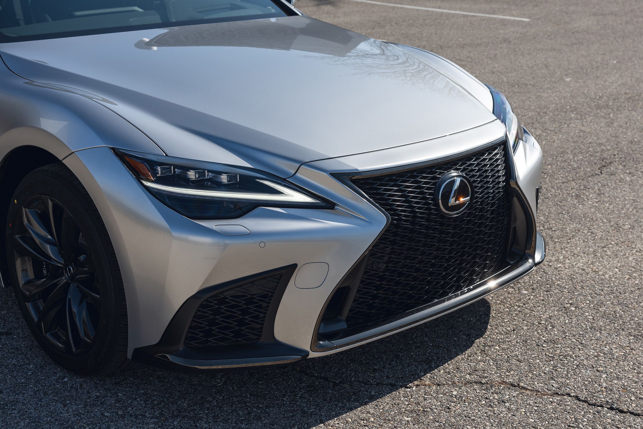 Lexus LS500 F Sport review – Long, lithe and luxurious | RACER