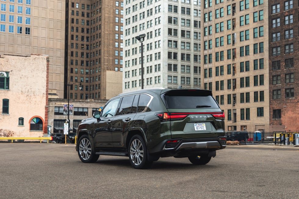 2025 lexus lx700h ultra luxury