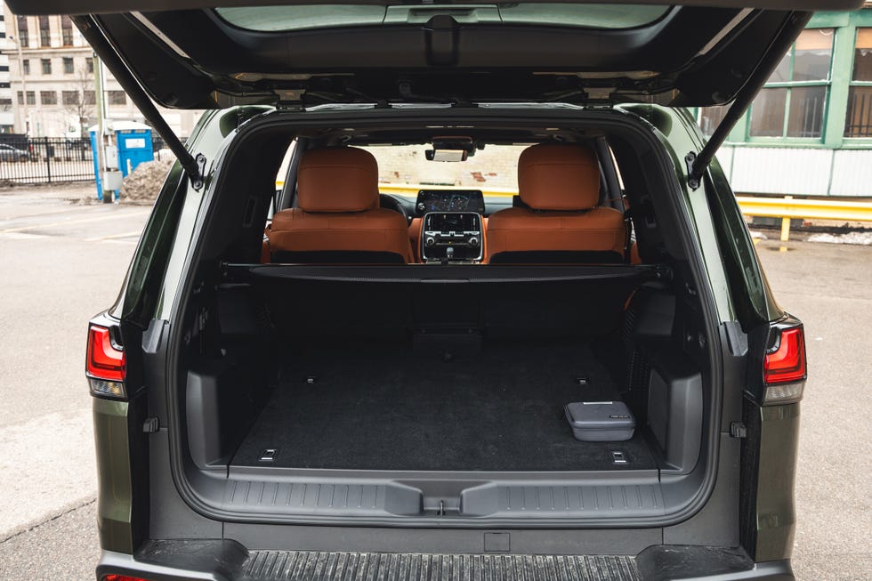 2025 lexus lx700h ultra luxury