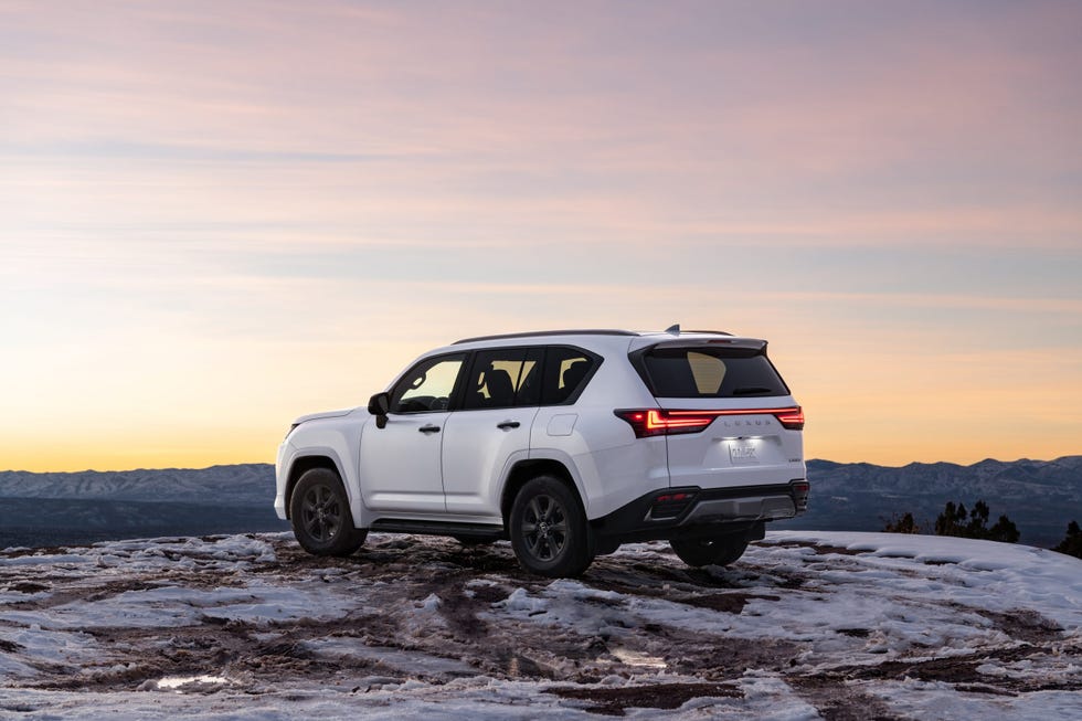 2025 lexus lx premium rear