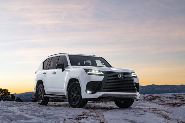 2025 lexus lx premium