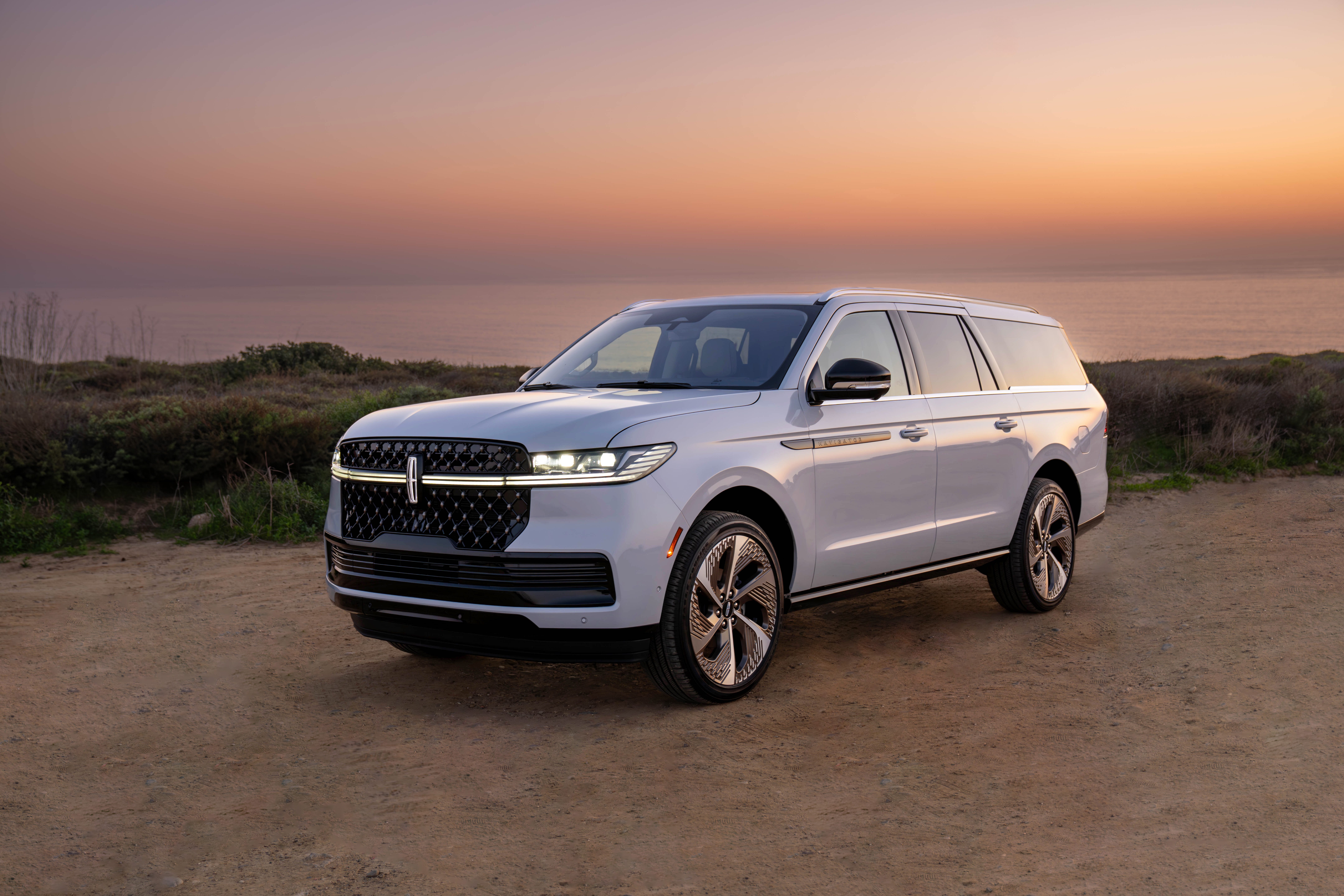 2025 Lincoln Navigator L Black Label