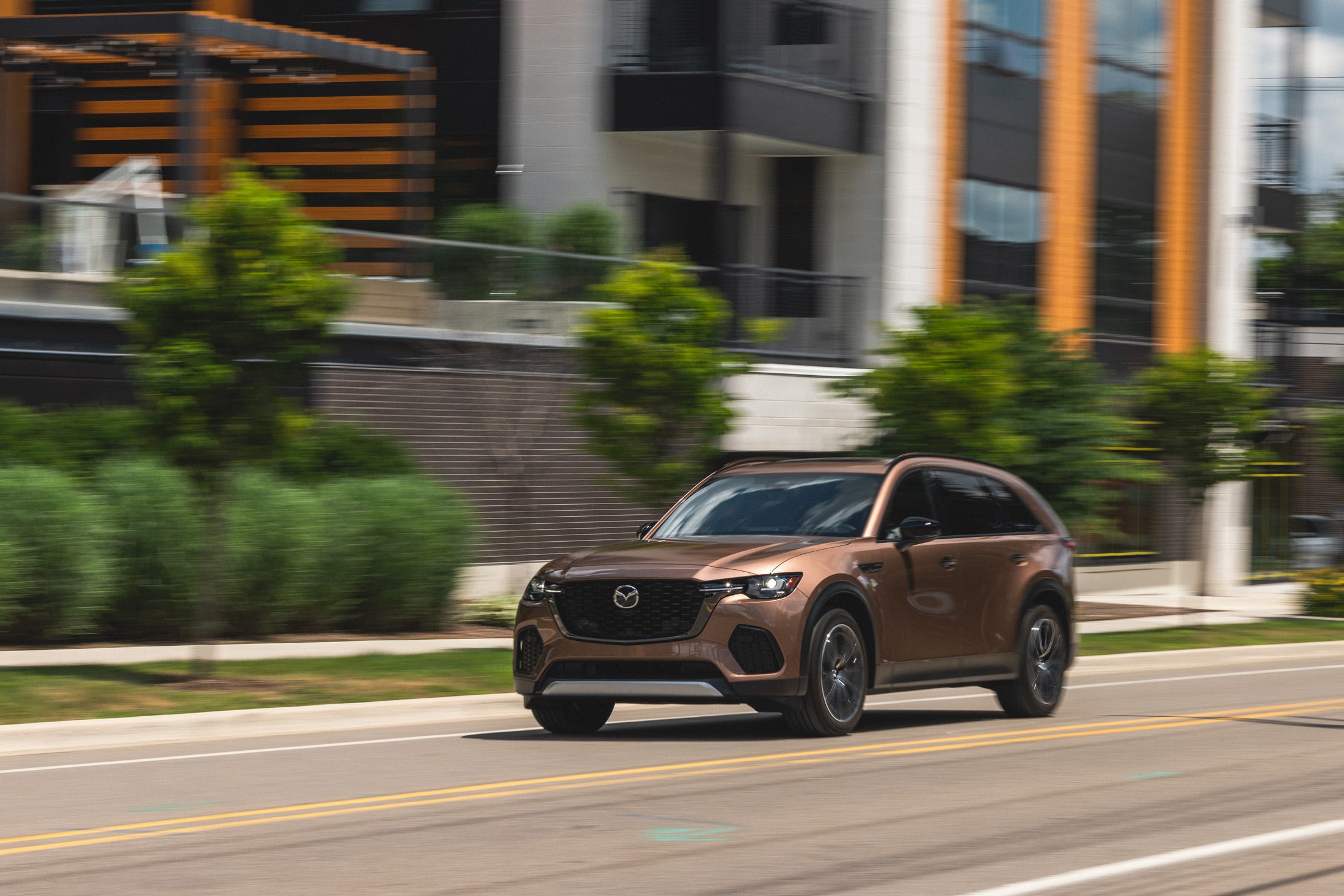 View Photos of the 2025 Mazda CX-70 PHEV