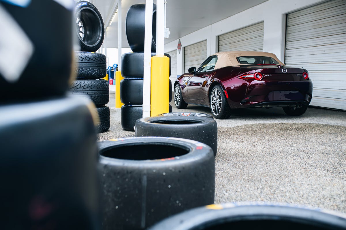 Standard Hood Fender & Mirror Kit | MAZDA MX-5 GT - SPORT 2018
