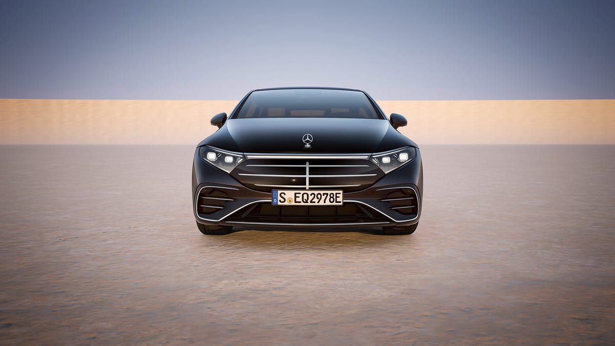 See Photos of the 2025 Mercedes-Benz EQS