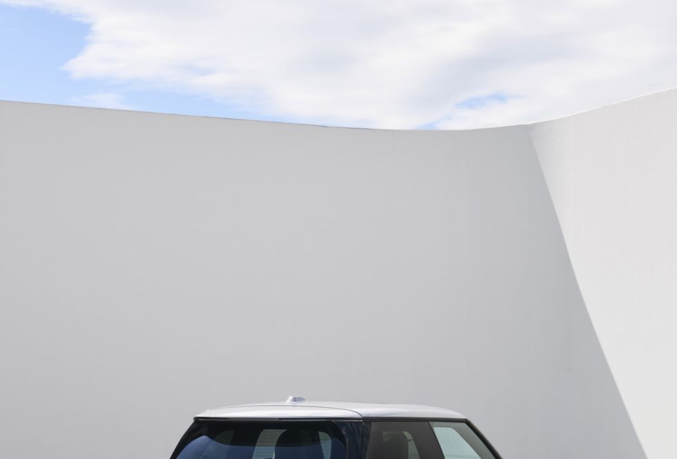 The MINI Cooper SE 3 portes: An electrifying premiere