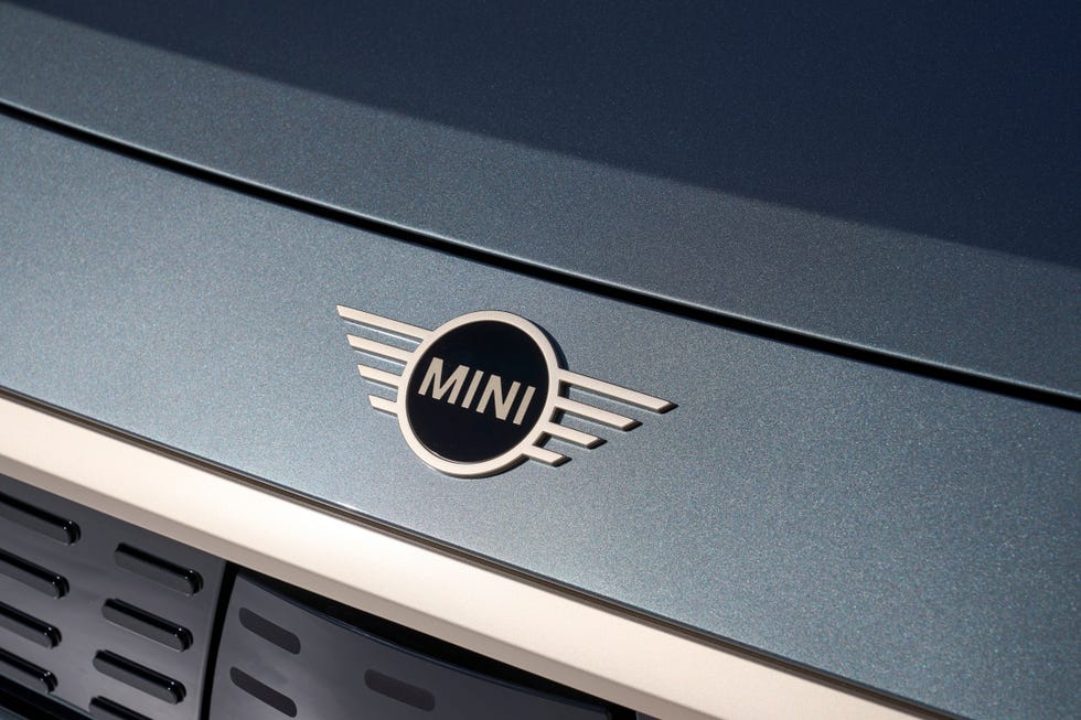 2025 mini cooper countryman se electric