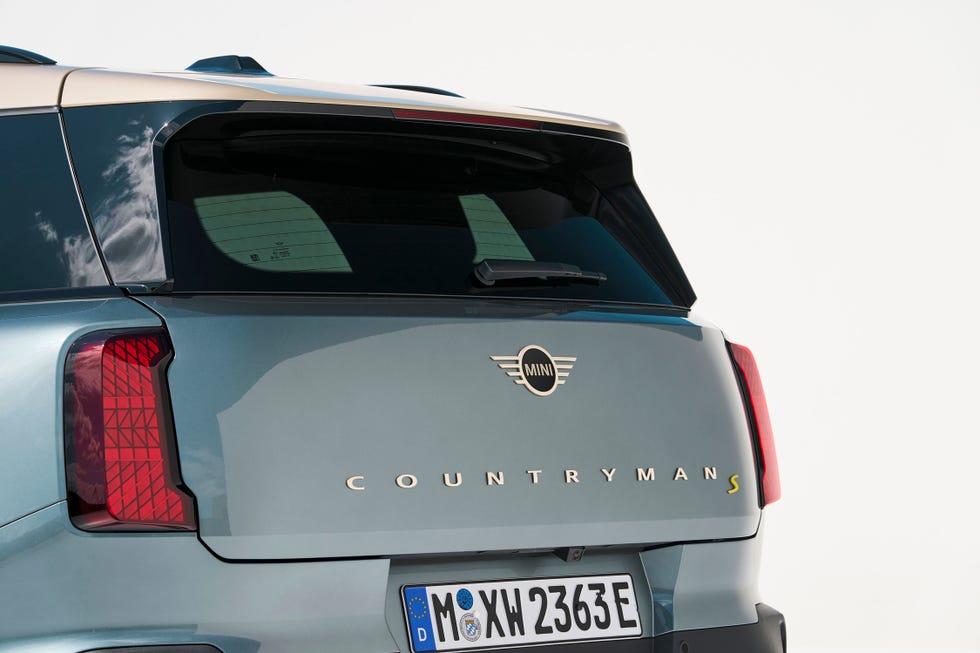 2025 mini cooper countryman se electric