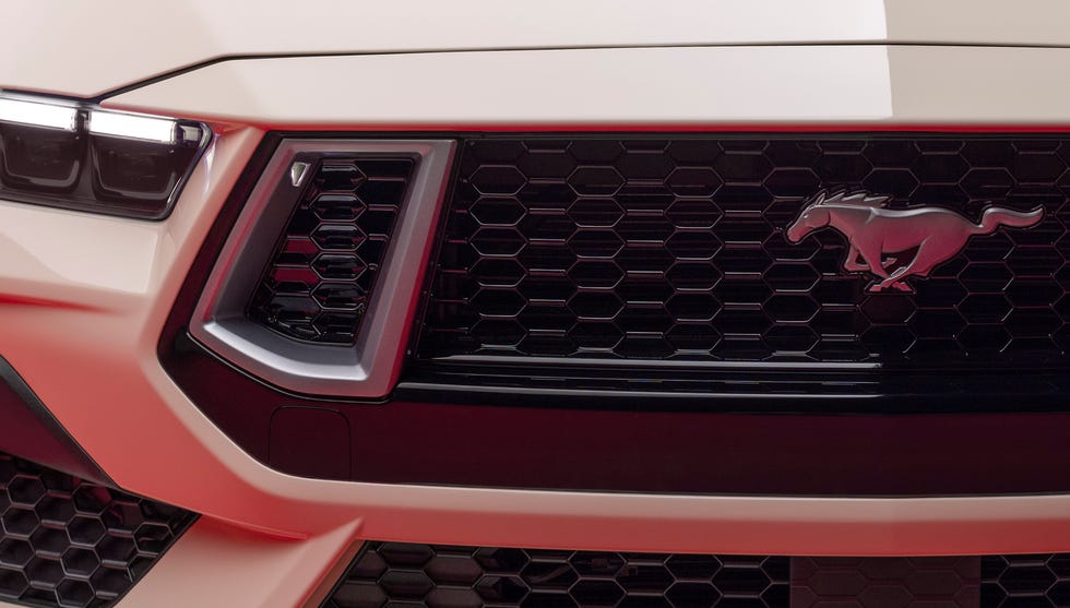 Ford Reveals 60th Anniversary Mustang Special Edition for 2025