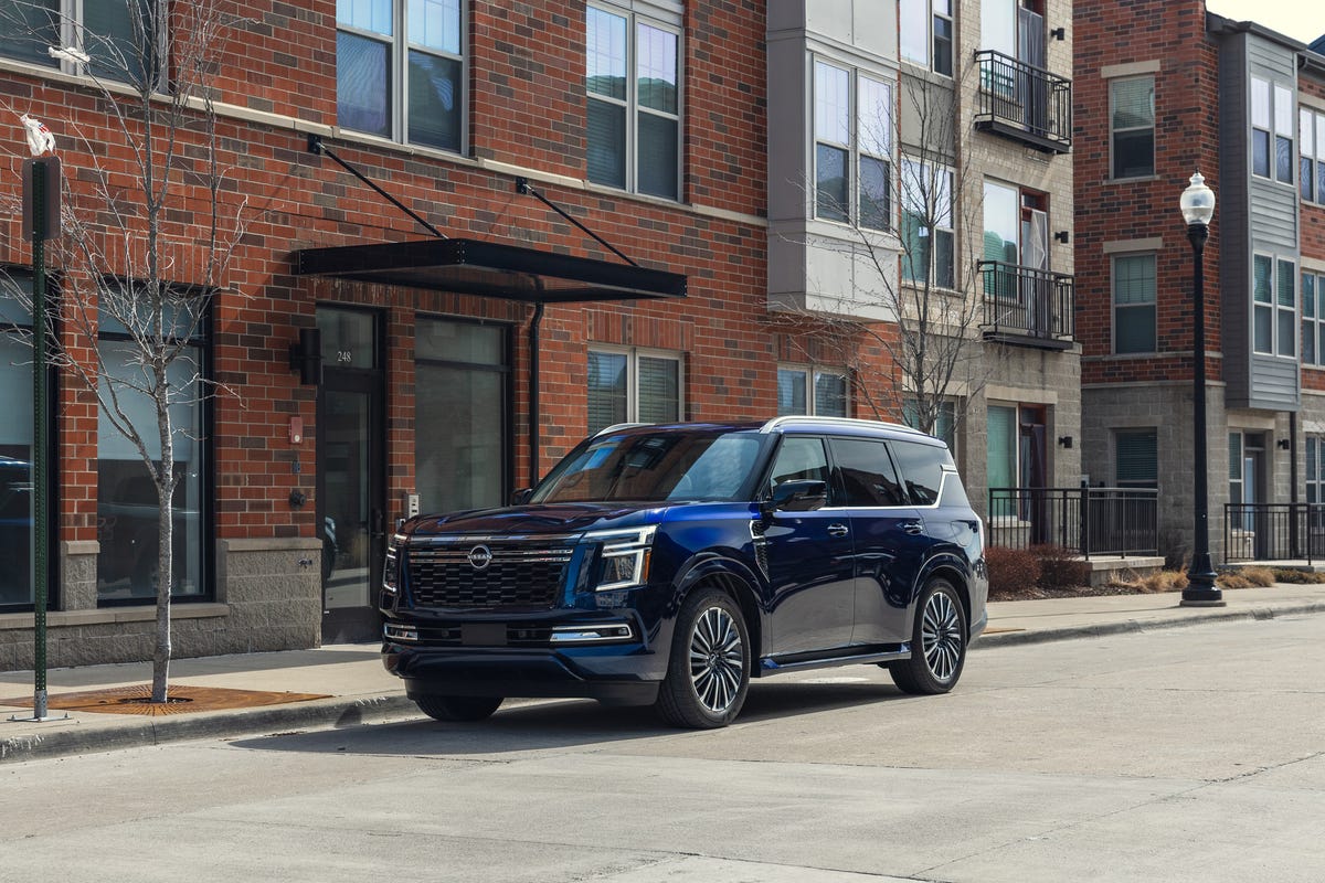 View Exterior Photos of the 2025 Nissan Armada