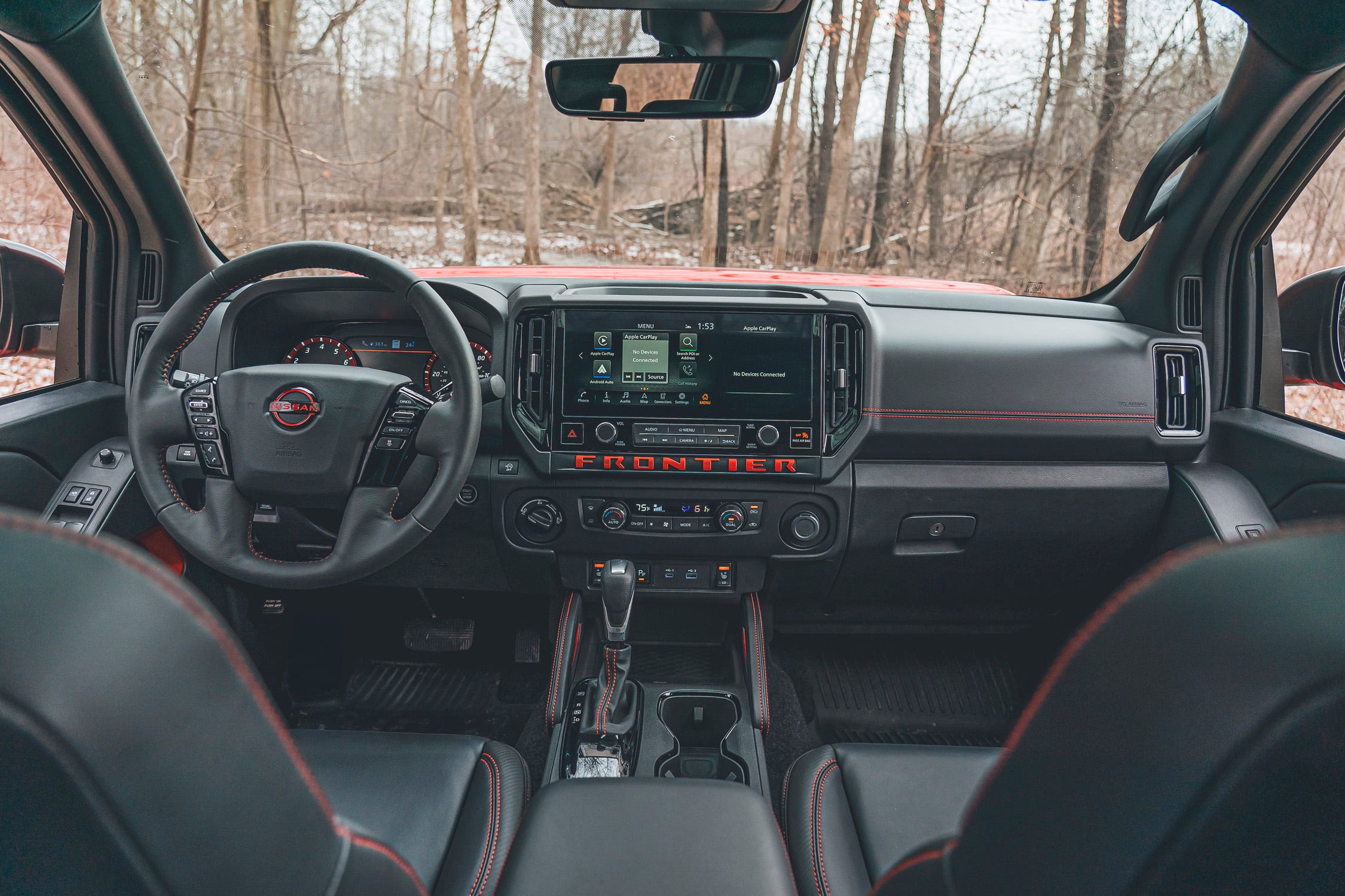 View Interior Photos of the 2025 Nissan Frontier