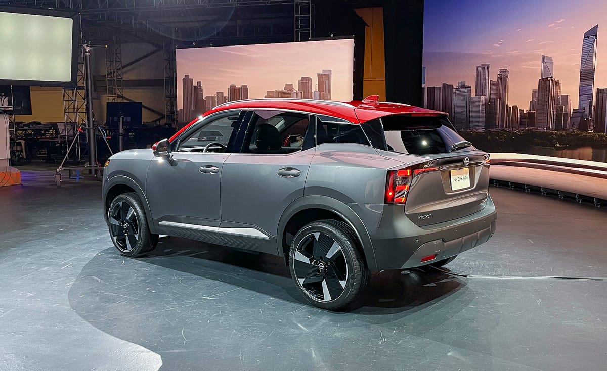 2025-nissan-kicks-rear-three-quarters-2-65fc594180e89.jpg