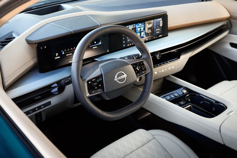 View Interior Photos of the 2025 Nissan Murano