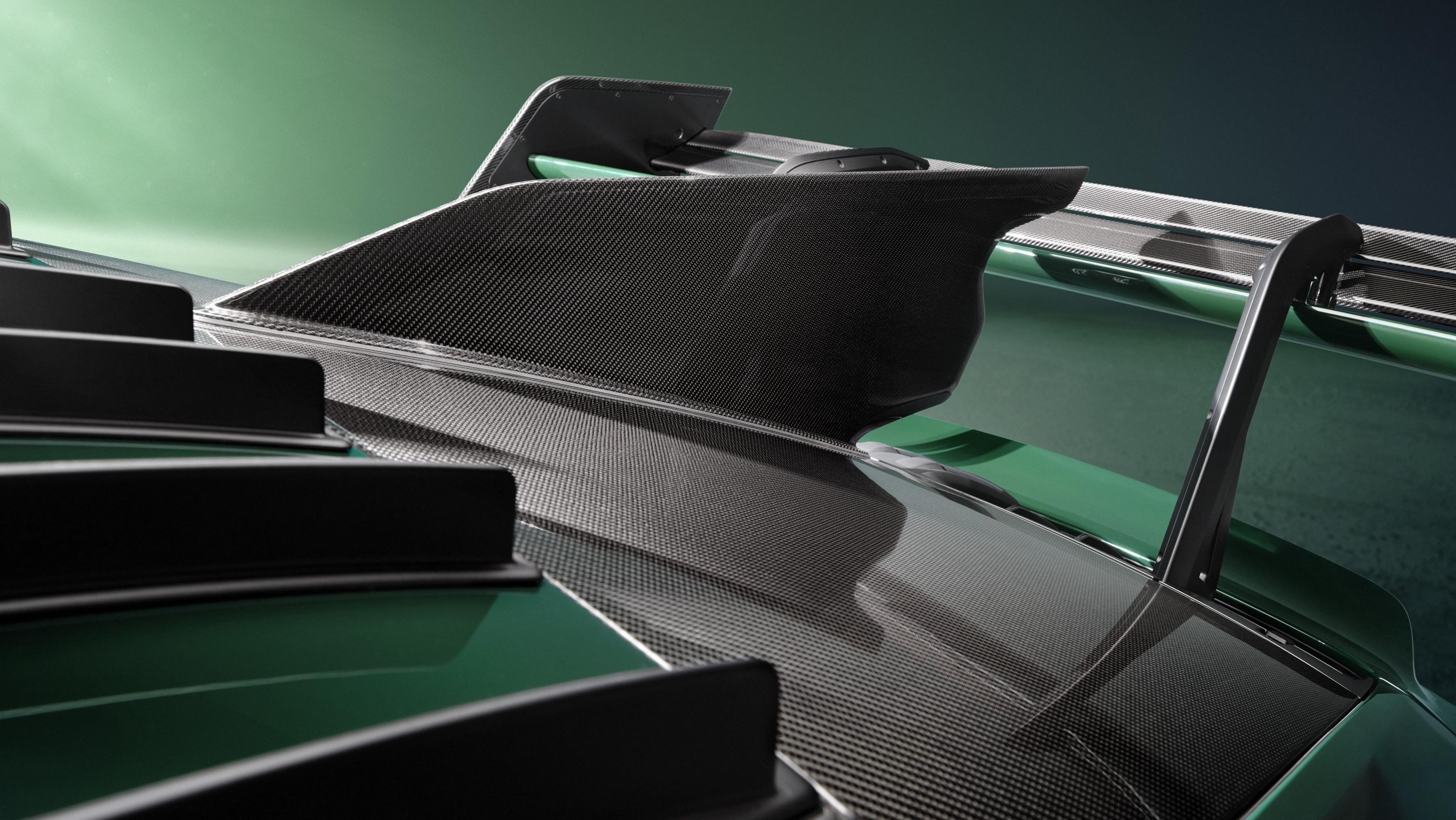 Porsche 911 GT3 RS Adds Track-Ready Manthey Racing Kit