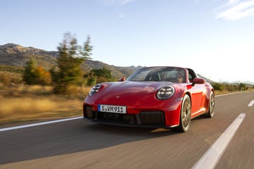 2025 porsche 911 hybrid