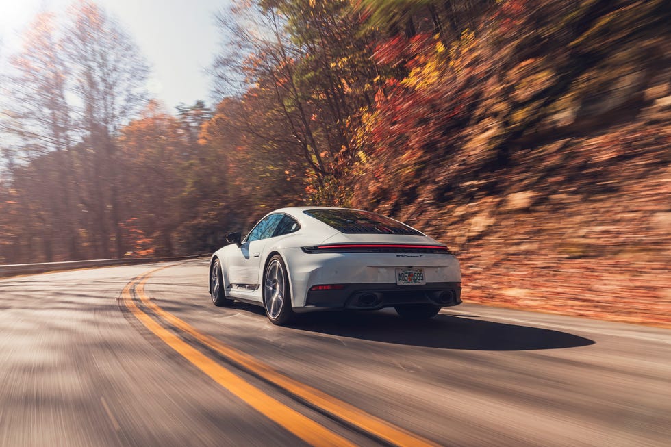 2025 porsche 911 t