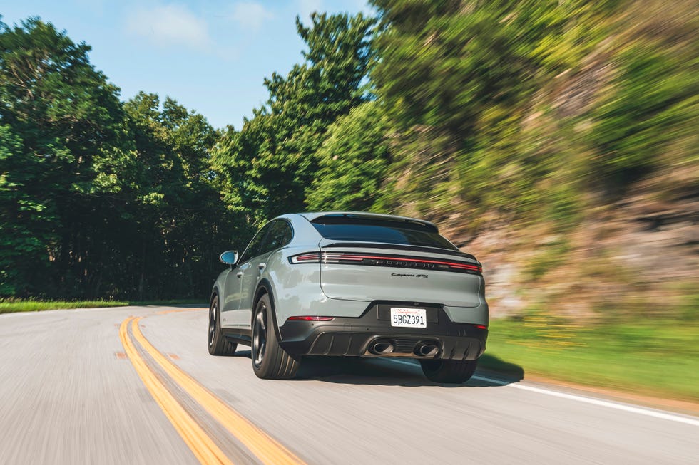 2025 porsche cayenne gts