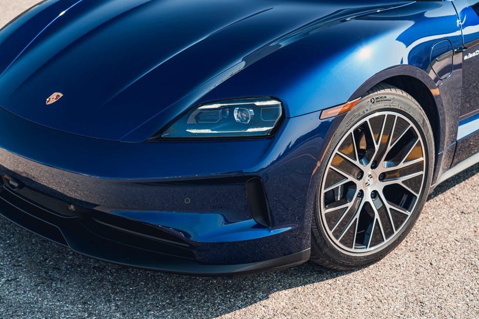 2025 porsche taycan