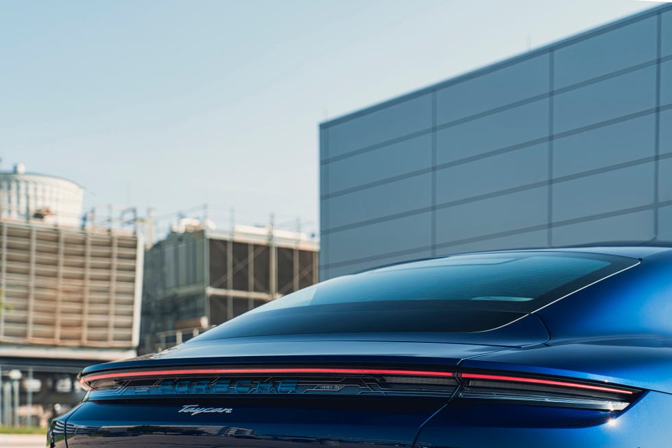2025 porsche taycan